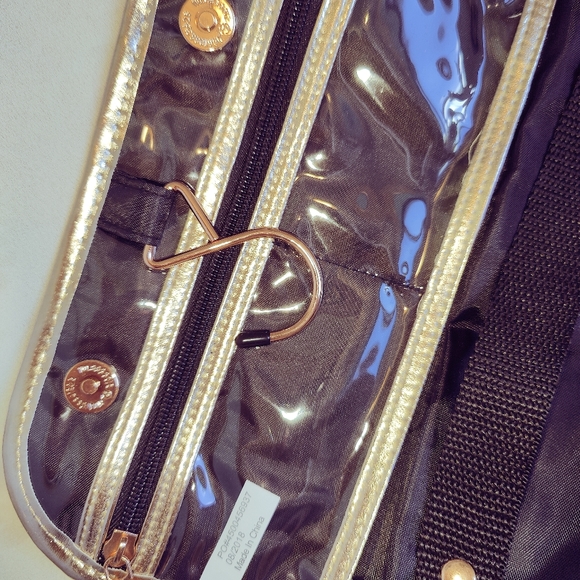 BEAUTY 360 Hanging Travel Accessories Organizer - Picture 14 of 15